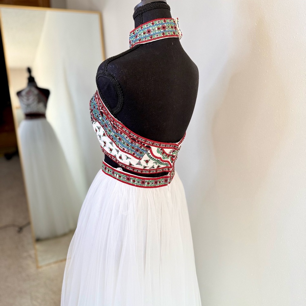 Sherri Hill 72171 Beaded Halter Ball Gown Prom Dress White Size 4 - Picture 8 of 15